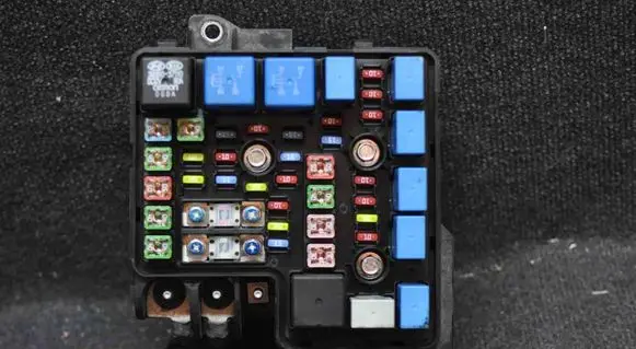 KIA Ceed Fuse box set 919502H020
