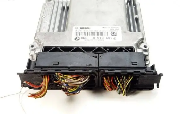 BMW 5 E60 E61 Engine control unit/module ECU 8510591