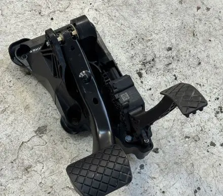 Skoda Kamiq Brake pedal 2Q1723058F