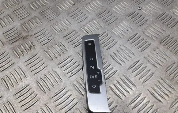 Audi A4 S4 B8 8K Gear shift selector indicator 8R1713463