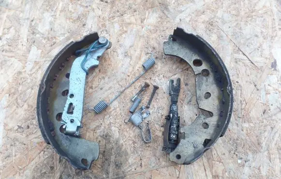 Opel Corsa D Brake pads (rear) 