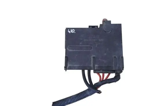 Ford Focus Fuse module 2S6T14A076AA