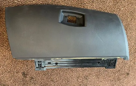 BMW 5 E60 E61 Glove box 7034079