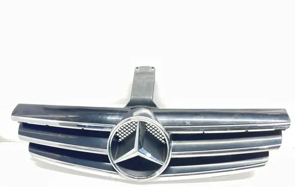 Mercedes-Benz CLK A209 C209 Front grill A2098800223