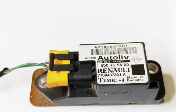 Renault Scenic I Airbag deployment crash/impact sensor 7700437301A