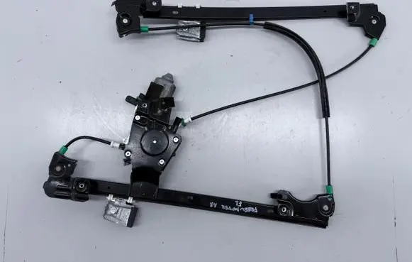 Land Rover Freelander Front door window regulator with motor