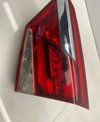 Hyundai i40 Tailgate rear/tail lights 924043Z5 E911684