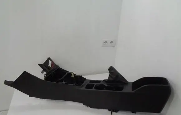 Ford Fiesta Center console H1BBA045