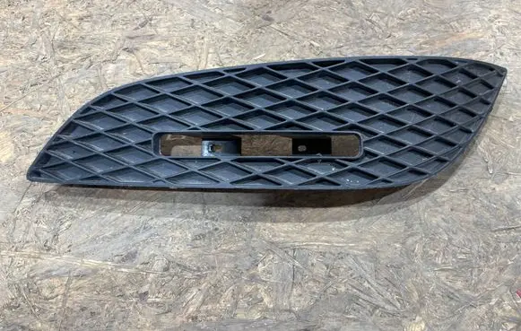 Opel Astra H Front bumper lower grill R0751