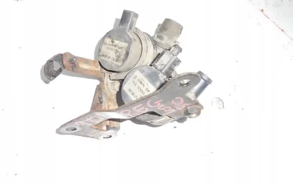 Volkswagen Touareg I ABS pump bracket POZOSTAE