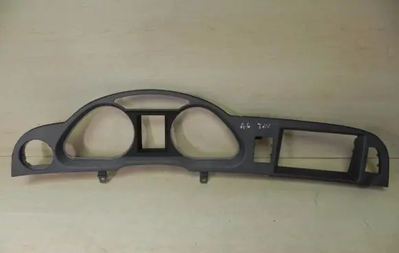 Radio/GPS head unit trim