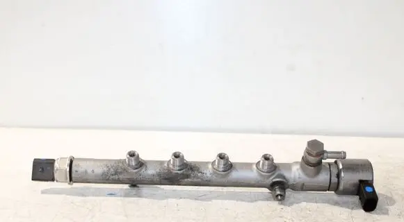 Mercedes-Benz Sprinter W906 Fuel main line pipe A6510700700 9307Z522A00
