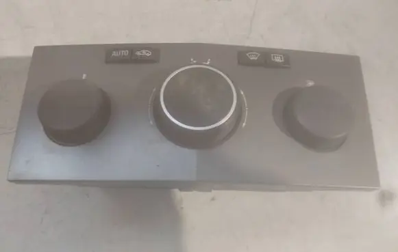 Opel Zafira B Climate control/heater control trim 13168100