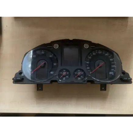 Volkswagen PASSAT B6 Speedometer (instrument cluster) A2C53194181