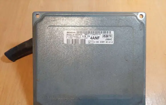 Ford Focus Engine control unit/module ECU 3M51-12A650-FF S118934002F 4ANF
