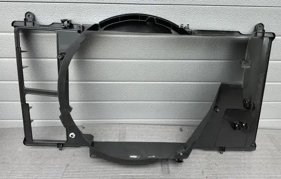 Nissan Patrol Y61 Coolant radiator 21476VB800
