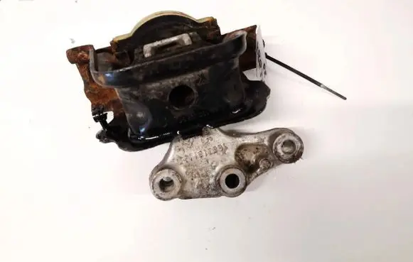 Citroen C3 Picasso Engine mount bracket 9681706580 8683181180