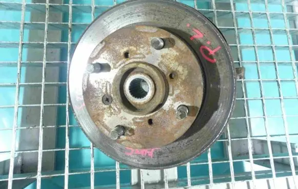 Suzuki Swift Cultus Front wheel hub spindle knuckle IMPRK1306029