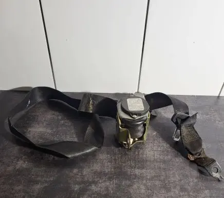 Seat Ibiza III (6L) Front seatbelt 04167053 6L4857705E 047053