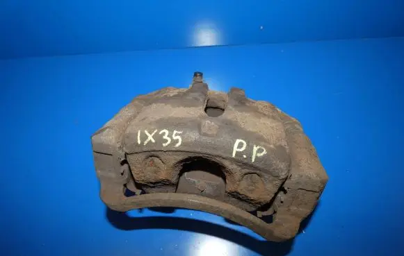 Hyundai ix35 Front brake caliper