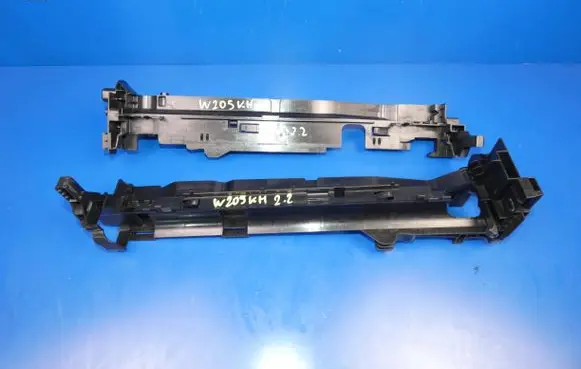Mercedes-Benz C W205 Radiator mount bracket A0995042118 10083903