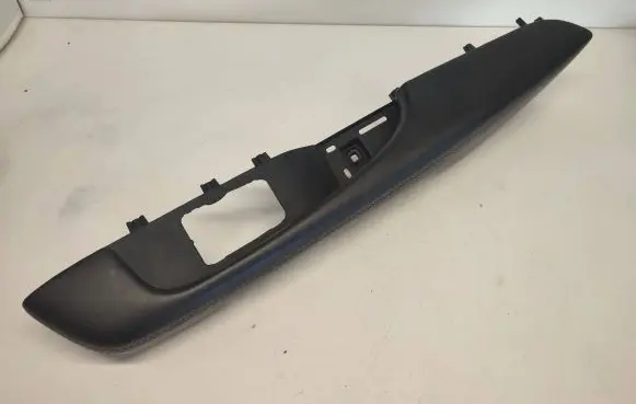 Dodge Challenger Front door interior handle trim P5LE44LA8AC 110620188 2018131052