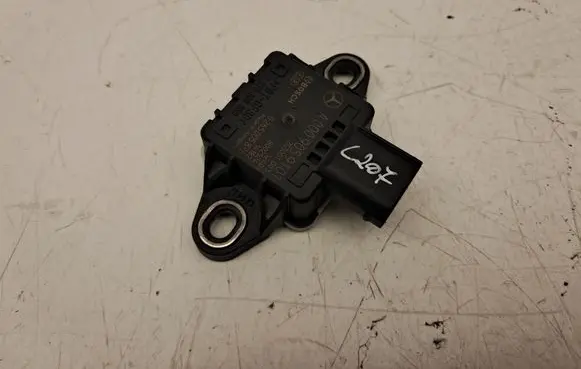 Mercedes-Benz E C207 W207 ESP acceleration yaw rate sensor A0009059101
