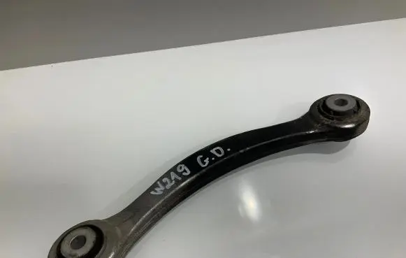 Mercedes-Benz CLS C219 Rear control arm R2303521805