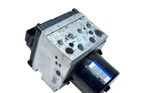 Volkswagen PASSAT B6 ABS Pump 3C0614109AK 3C0614109AH