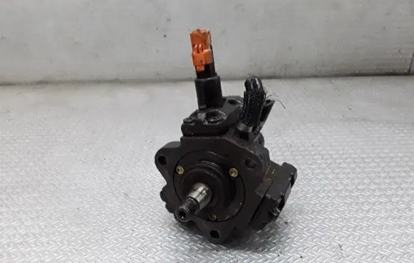 Peugeot 406 Fuel injection high pressure pump 0445010010