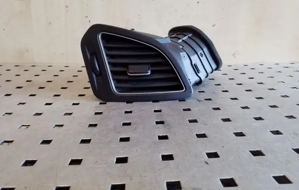 Dashboard side air vent grill/cover trim