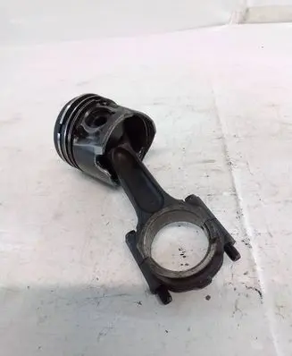 Ford Kuga I Piston with connecting rod 085190