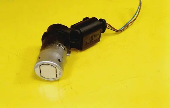 Volkswagen PASSAT B6 Parking PDC sensor 1J0973703
