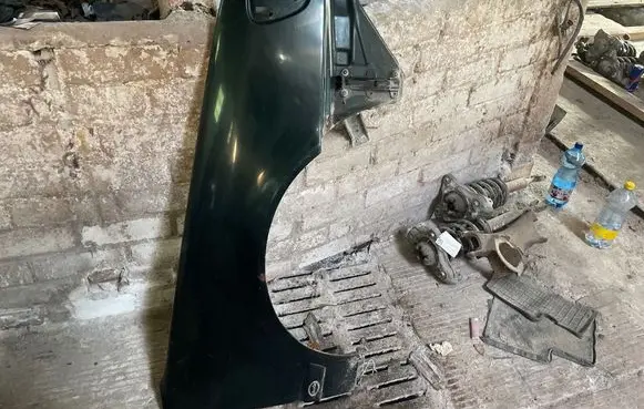 Audi 100 S4 C4 Fender