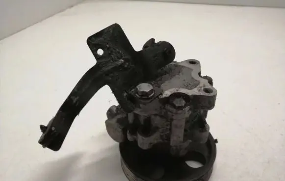 Peugeot 406 Power steering pump 9624660480 7692955118
