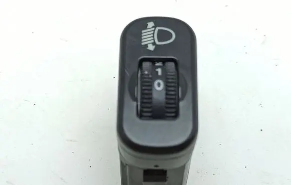 Mercedes-Benz Sprinter W906 Headlight level height control switch 9068260038
