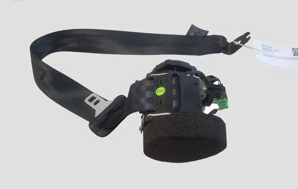Volvo S60 Rear seatbelt 39818856 34147923 P039818856