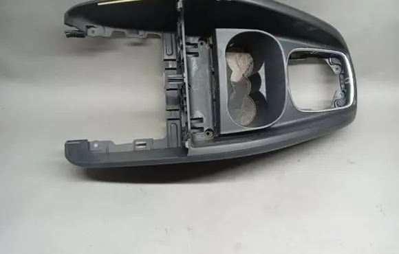 Audi A1 Center console 8X0863241 4544