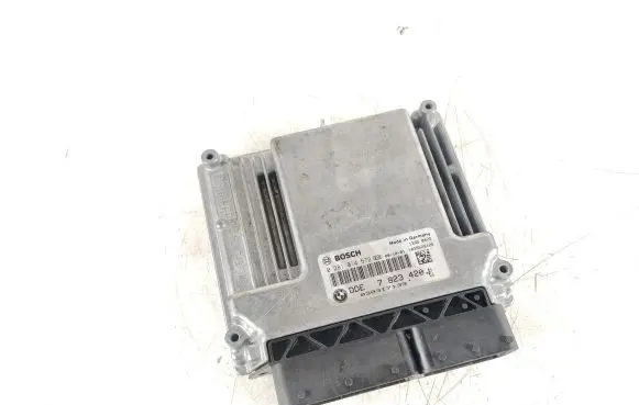 BMW 5 E60 E61 Engine control unit/module 7823420 0281014572
