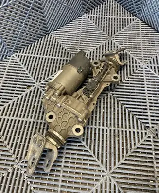 BMW 7 G70 Rear steering column 8850562