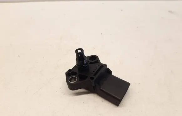 Volkswagen PASSAT B6 Air pressure sensor 038906051C 0281002401