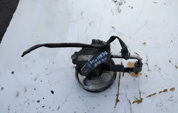 Citroen Berlingo Power steering pump 9685555680
