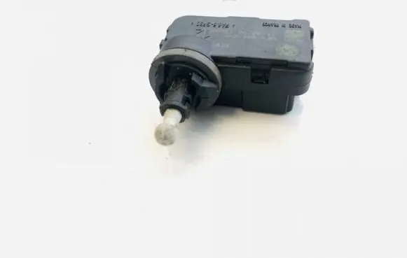 Volkswagen Polo IV 9N3 Headlight level adjustment motor 5P0941295
