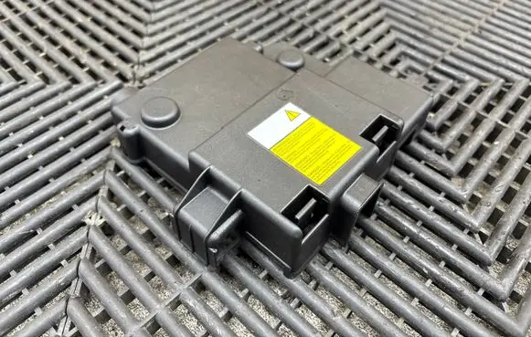 Alfa Romeo Stelvio Fuse box cover