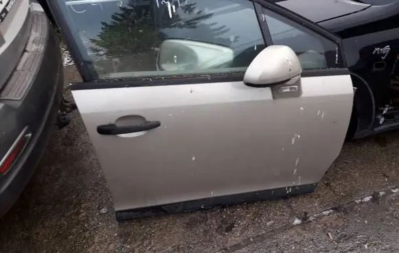 Citroen C4 I Front door