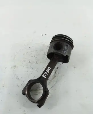 Opel Combo D Piston with connecting rod