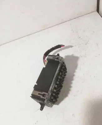 Audi A4 S4 B8 8K Heater blower motor/fan resistor 8K0820521B