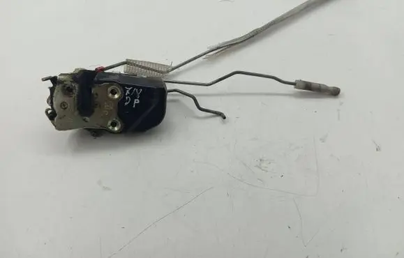 Chrysler PT Cruiser Front door lock
