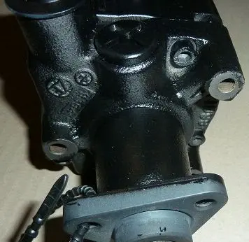 BMW 5 E39 Power steering pump 8691955155