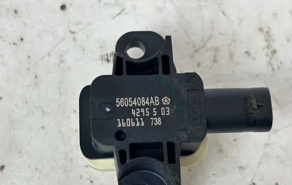 Dodge Durango III Airbag deployment crash/impact sensor 56054084AB